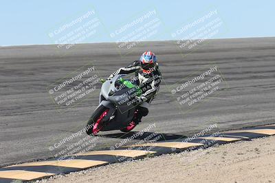 media/Oct-13-2025-Moto Forza (Mon) [[a66d839500]]/4-C Group/Session 2 (Bowl)/